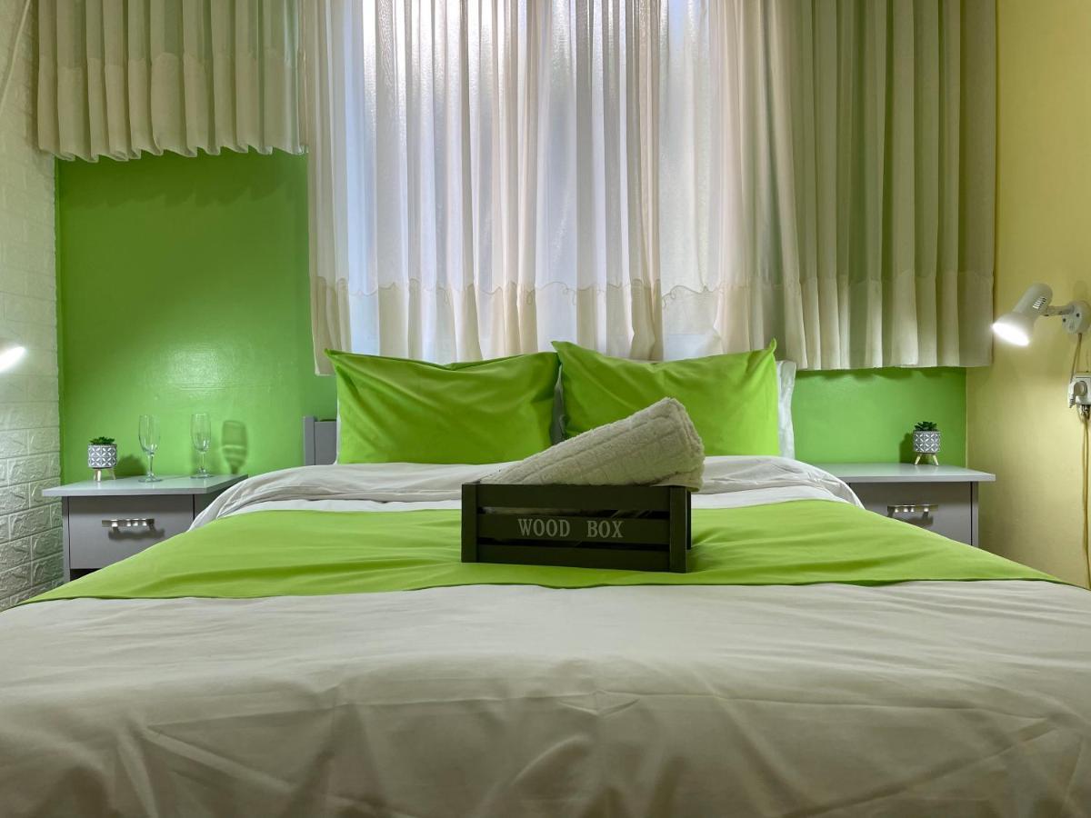 Breezot Yam Hotel Naharija Kültér fotó