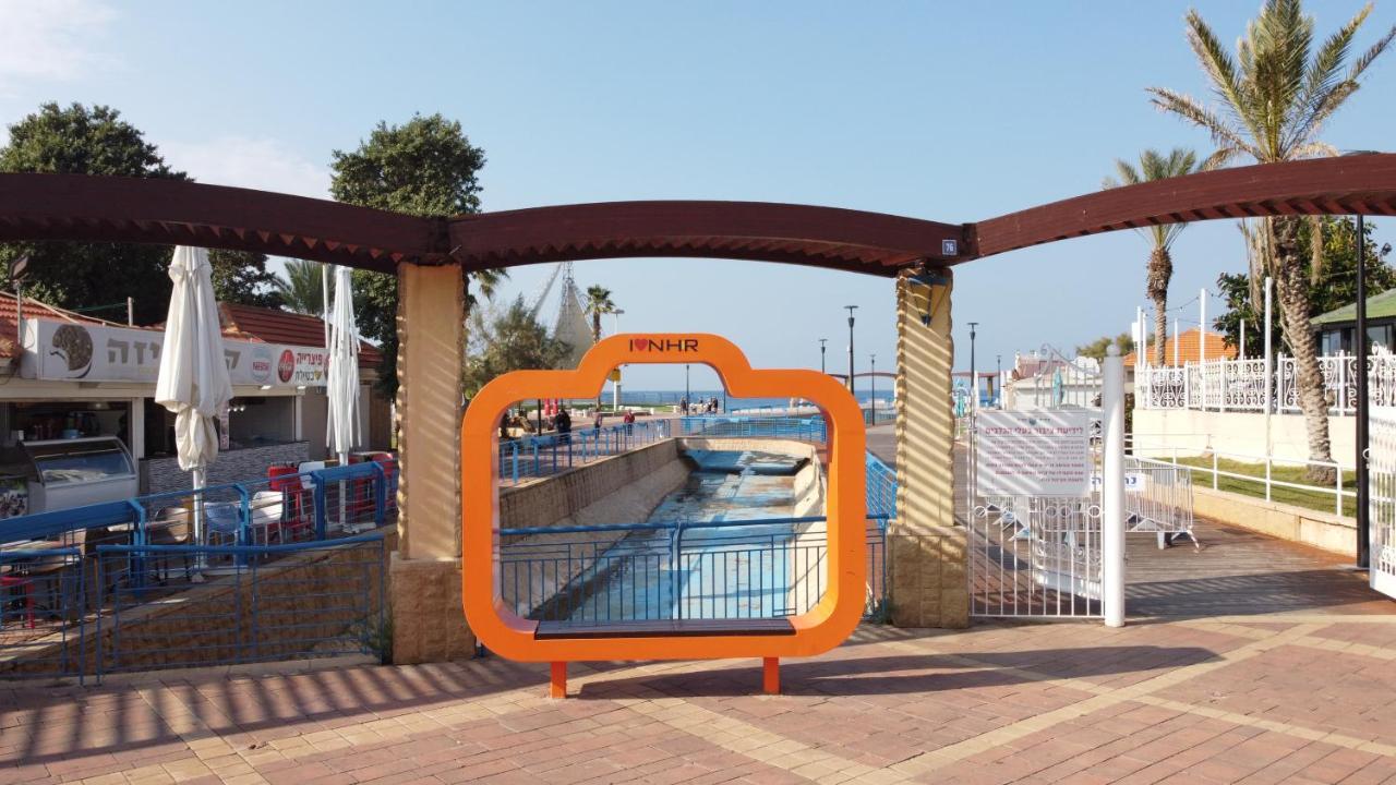 Breezot Yam Hotel Naharija Kültér fotó