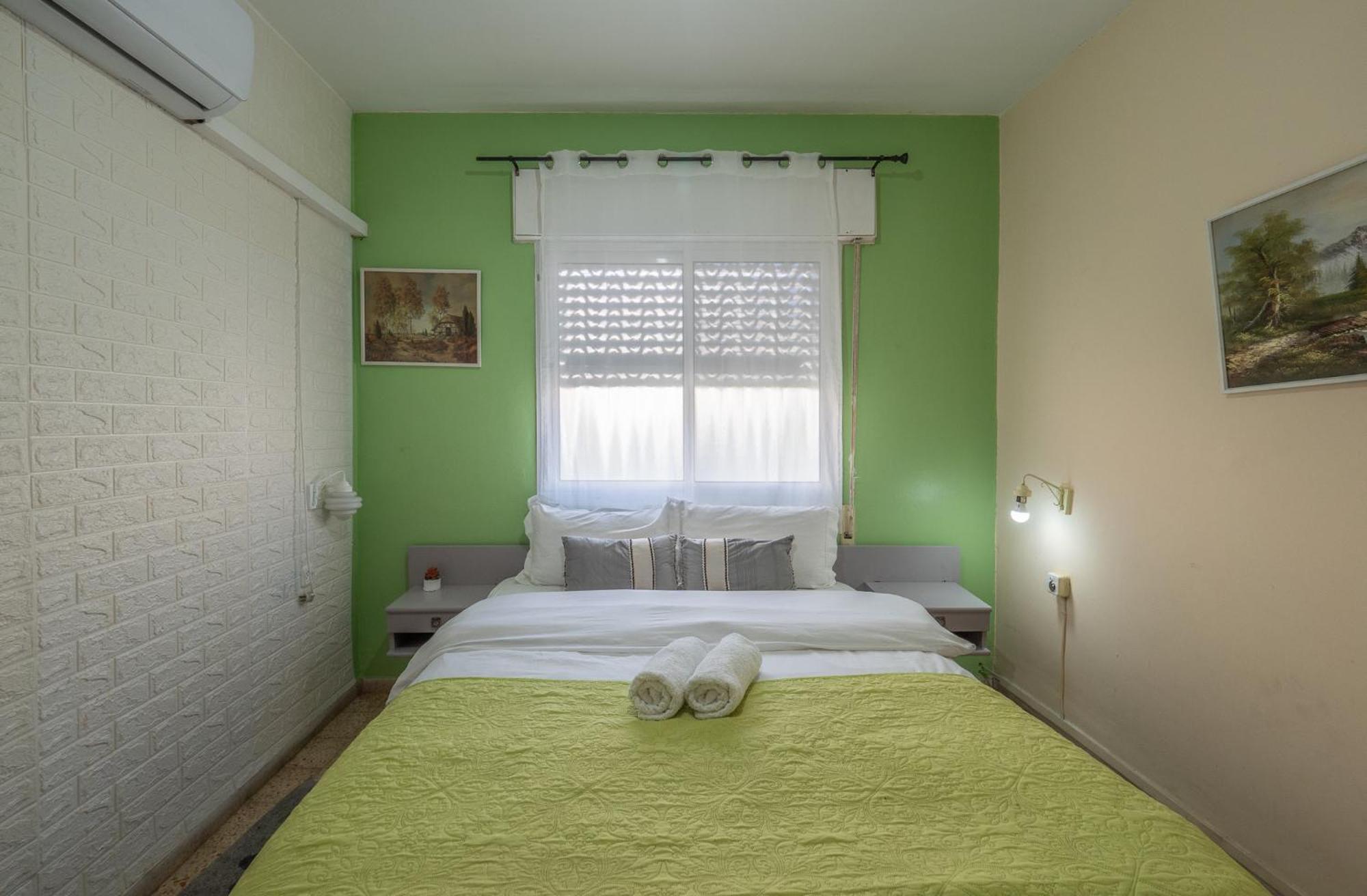 Breezot Yam Hotel Naharija Kültér fotó