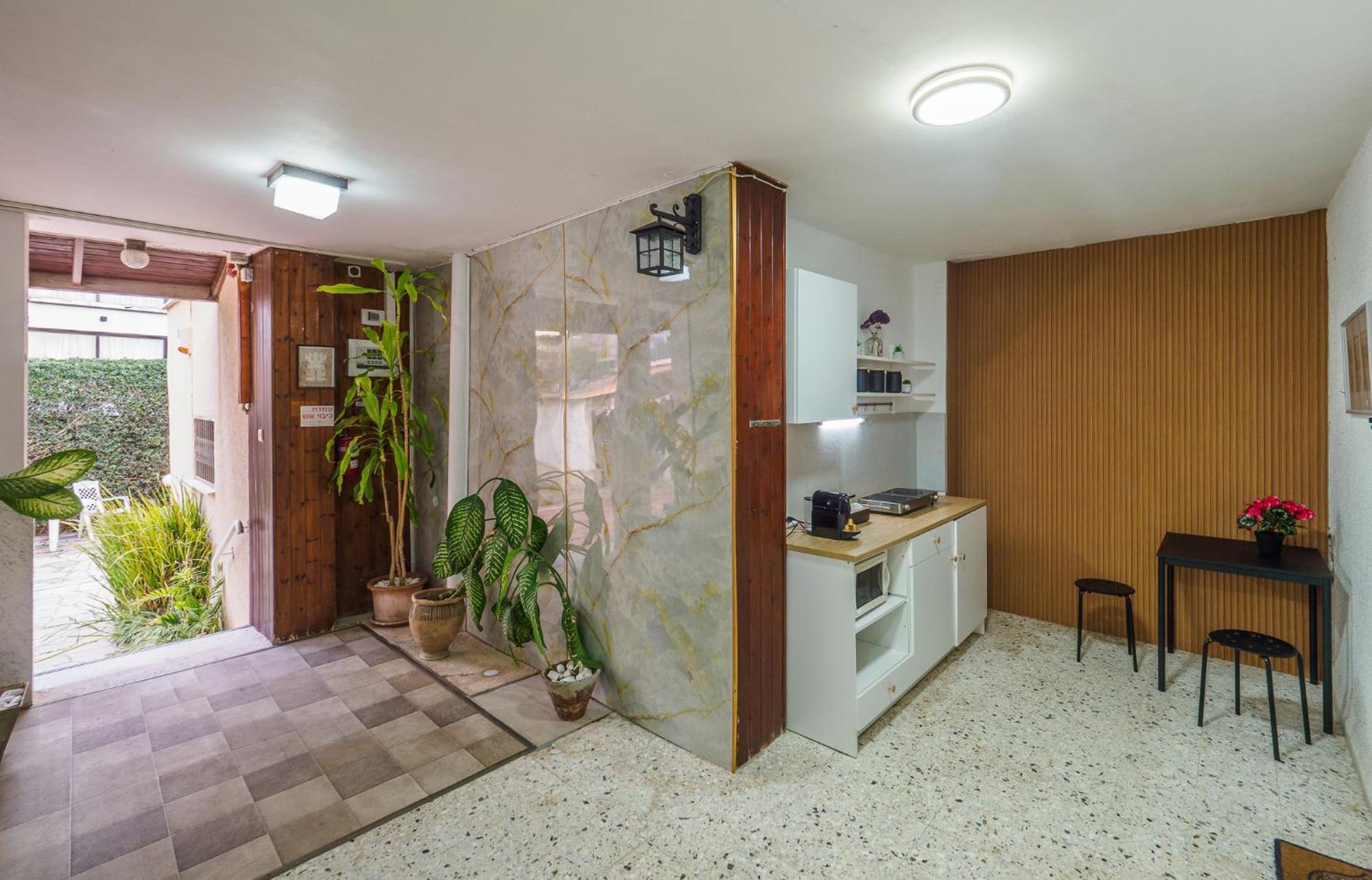 Breezot Yam Hotel Naharija Kültér fotó